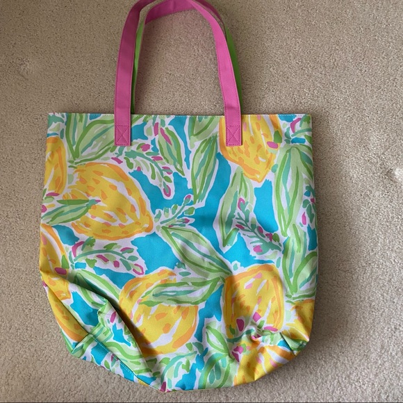 Lily Pulitzer for Estee Lauder Tote - Picture 2 of 4